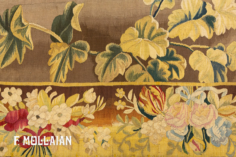 A Very Fine Figurative Antique Tapestry n°:50978677